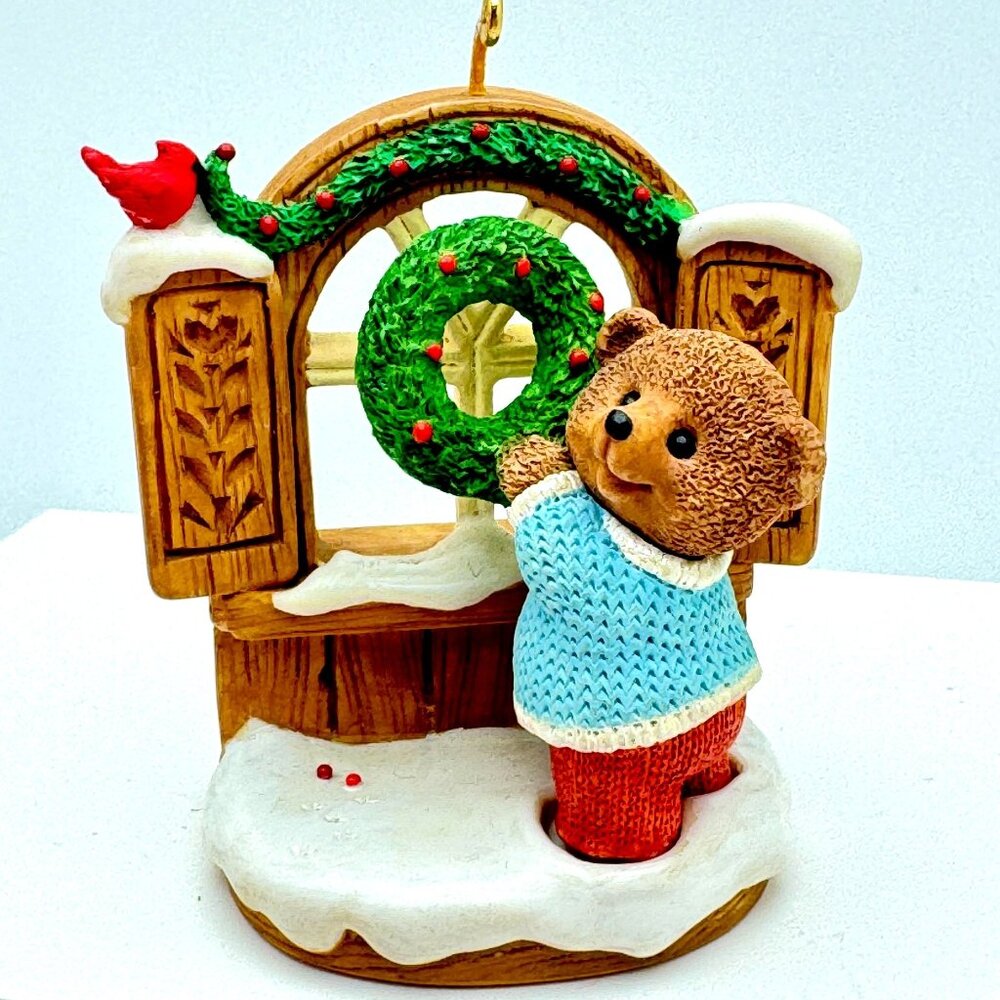 Hallmark 1996 Keepsake Ornament Tender Touches Ed Seale Premiere Exclusive